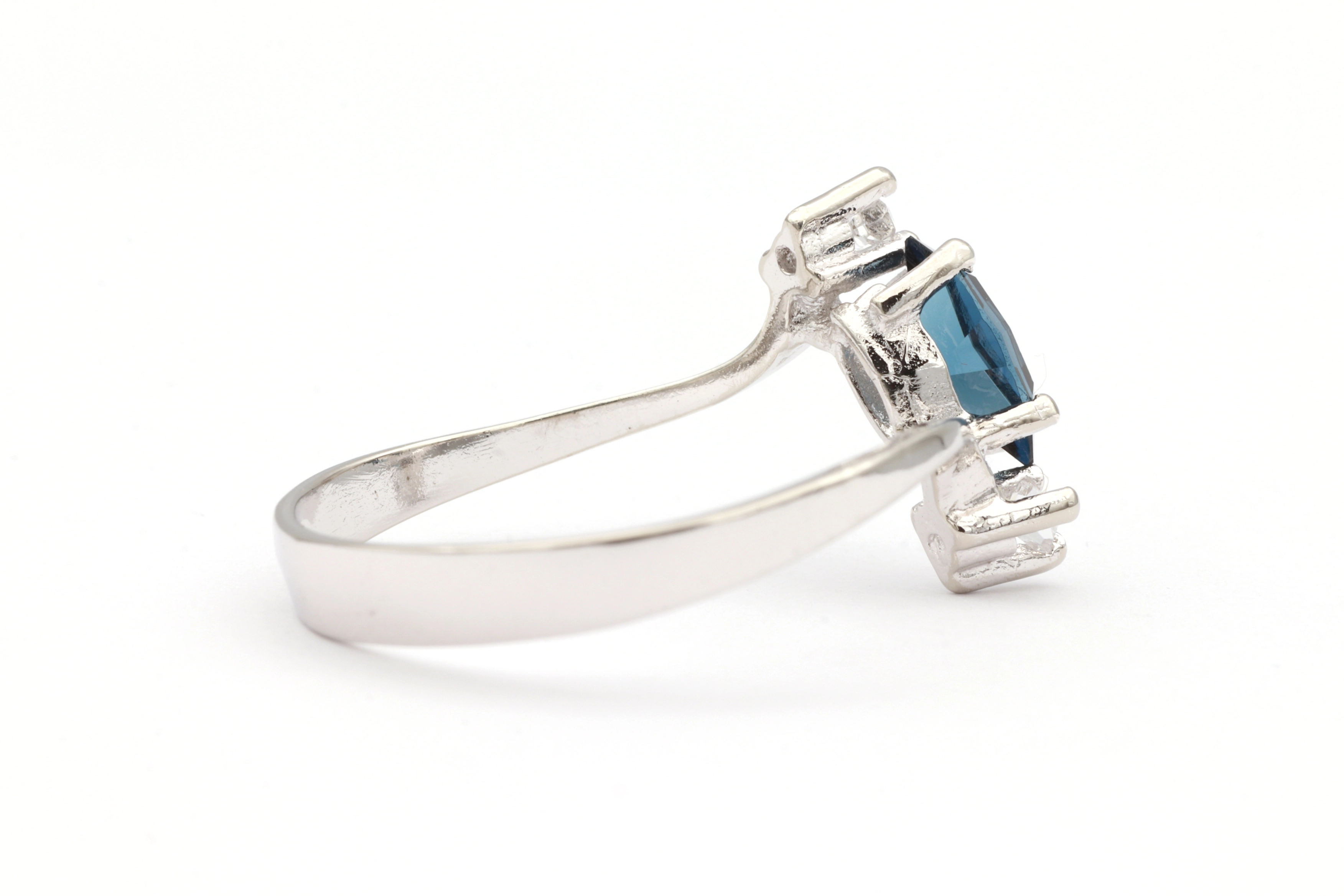 Bague en pierres précieuses rondes en argent sterling 925 faite main